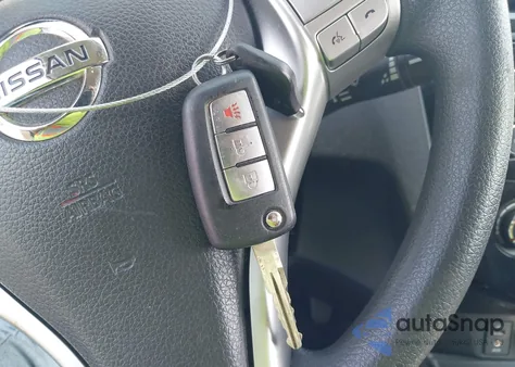 2014 Nissan Rogue S z USA, uszkodzony, nr VIN 5N1AT2MK7EC810715